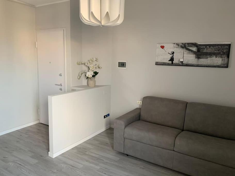 شقة Milano Besana Rent House المظهر الخارجي الصورة